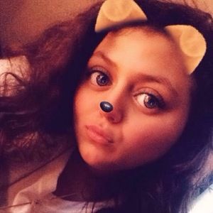 Meet your Posher, Elise